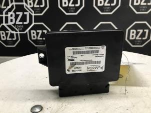 Gebrauchte Handbremse Modul Volvo V70 (BW) 2.0 D 16V Preis € 85,00 Margenregelung angeboten von BZJ b.v.