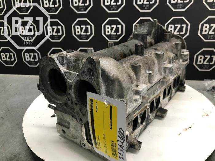 Begagnade Topplock Opel Combo Pris på förfrågan erbjuds av BZJ b.v.