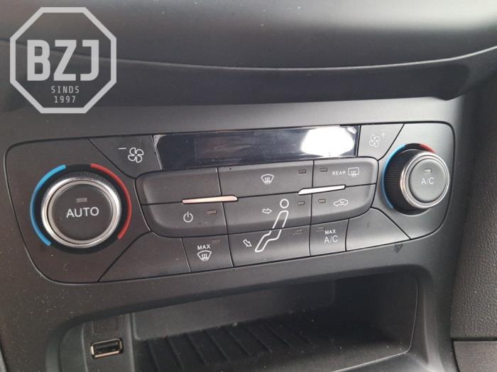 Begagnade Klimatpanel Ford Focus 3 1.0 Ti-VCT EcoBoost 12V 140 Pris på förfrågan erbjuds av BZJ b.v.