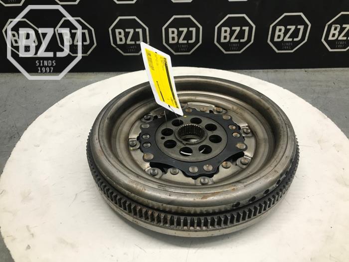 Used Flywheel Volkswagen Golf Price on request offered by BZJ b.v.
