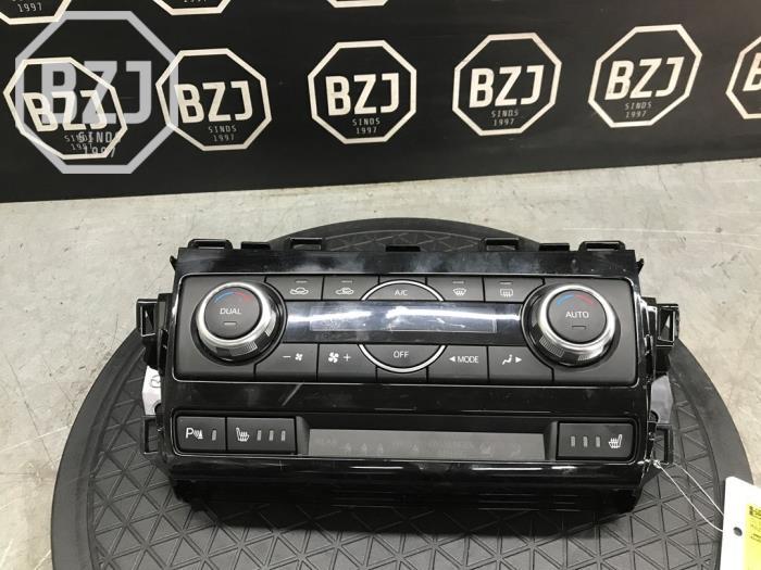Używane Panel climatronic Mazda CX-5 I (KE,GH) 2.2 SkyActiv-D 150 16V 2WD Cena na żądanie oferowane przez BZJ b.v.