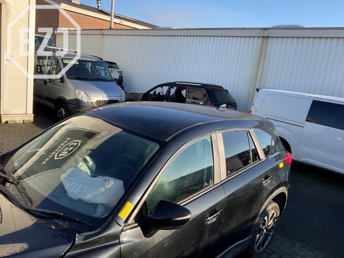 Używane Dach Mazda CX-5 I (KE,GH) 2.2 SkyActiv-D 150 16V 2WD Cena na żądanie oferowane przez BZJ b.v.
