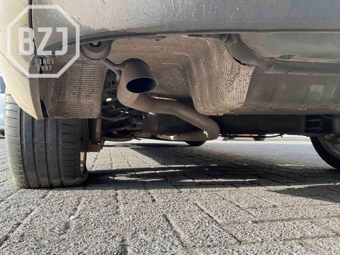 Gebrauchte Auspuff Enddämpfer Opel Astra K Sports Tourer 1.6 CDTI 110 16V Preis auf Anfrage angeboten von BZJ b.v.