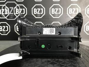 Klimatpanel från en MINI Mini (F55) 1.2 12V One 2018