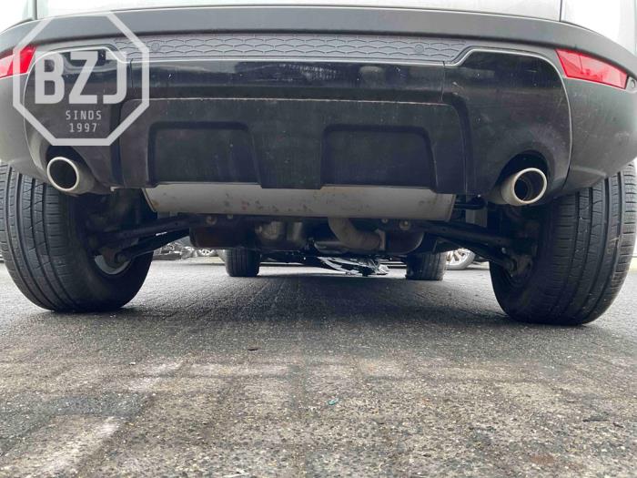 Ljuddämpare, bak från en Land Rover Range Rover Evoque (LVJ/LVS) 2.0 eD 150 16V 2019