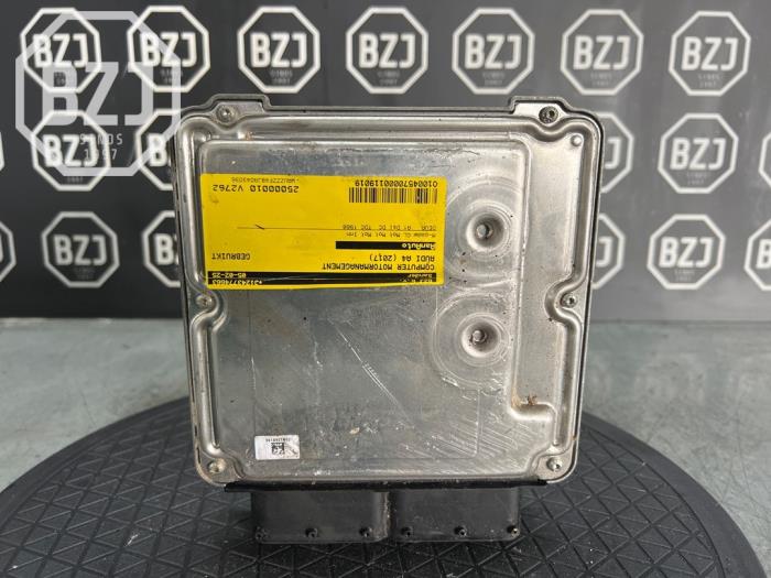 Used Engine management computer Audi A4 Avant (B9) 2.0 TDI Ultra 16V Price € 250,00 Margin scheme offered by BZJ b.v.