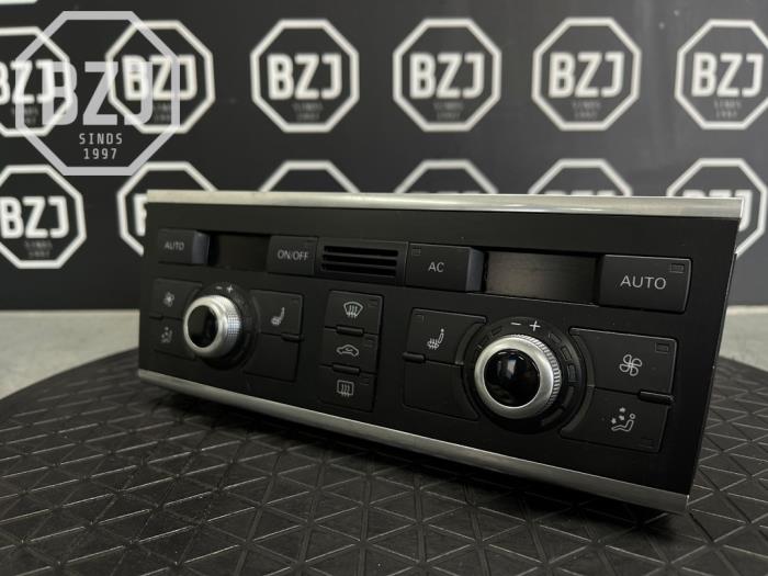 Używane Panel climatronic Audi Q7 (4LB) 4.2 TDI V8 32V Tiptronic Cena € 75,00 Procedura marży oferowane przez BZJ b.v.