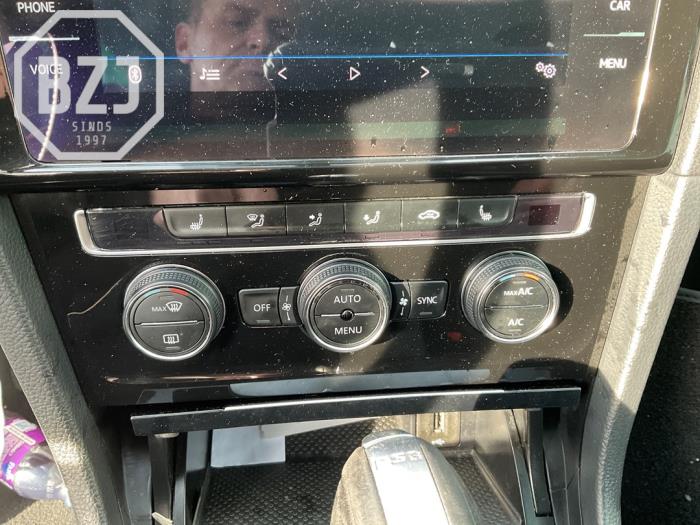 Begagnade Klimatpanel Volkswagen Golf VII (AUA) 1.4 TSI BlueMotion Technology 125 16V Pris på förfrågan erbjuds av BZJ b.v.