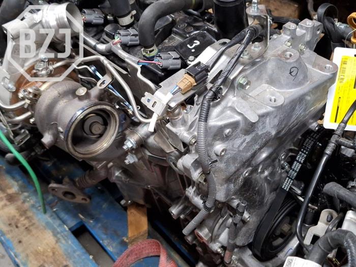Motor van een Nissan Qashqai (J12) 1.5 VC-T e-Power 16V 2024