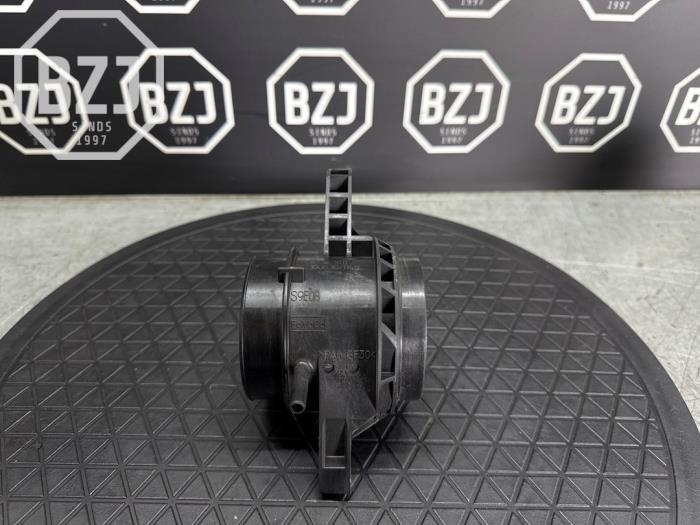 Gebrauchte Luftmassenmesser Ford Transit Connect (PJ2) 1.5 TDCi ECOnetic Preis € 54,45 Mit Mehrwertsteuer angeboten von BZJ b.v.
