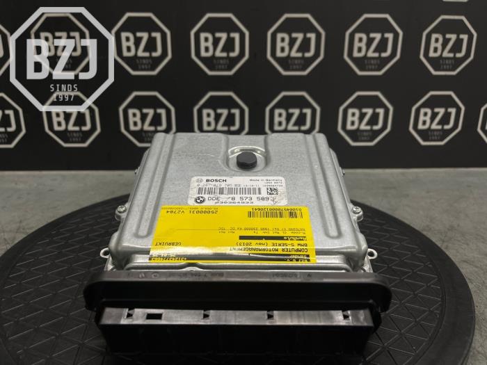 Used Engine management computer BMW 5 serie Touring (F11) 525d 16V Price on request offered by BZJ b.v.