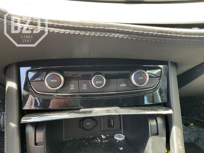 Begagnade Klimatpanel Opel Grandland (X) 1.2 Turbo 12V Pris på förfrågan erbjuds av BZJ b.v.
