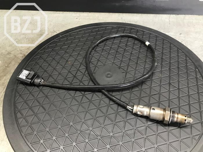 Lambda probe from a Skoda Octavia (NXAA) 1.5 TSI 16V 2022