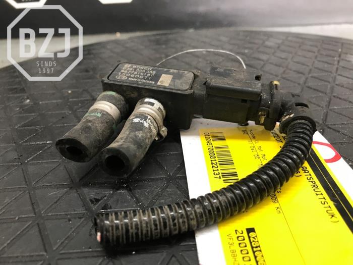Gebrauchte Map Sensor (Einlasskrümmer) Peugeot 308 (L3/L8/LB/LH/LP) 1.6 BlueHDi 120 Preis € 30,00 Margenregelung angeboten von BZJ b.v.