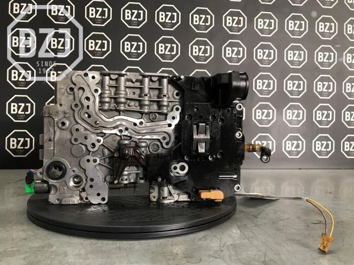 Gebrauchte Ventilblock hydraulisch BMW 5 serie Touring (F11) 520d xDrive 16V Preis auf Anfrage angeboten von BZJ b.v.