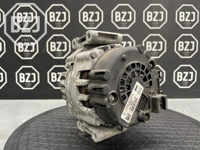 Gebrauchte Dynamo Mercedes C Estate (S205) C-220 CDI BlueTEC, C-220 d 2.2 16V Preis auf Anfrage angeboten von BZJ b.v.