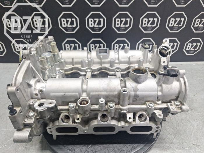 Begagnade Topplock Ford Fiesta 7 1.5 EcoBoost 12V ST Pris på förfrågan erbjuds av BZJ b.v.