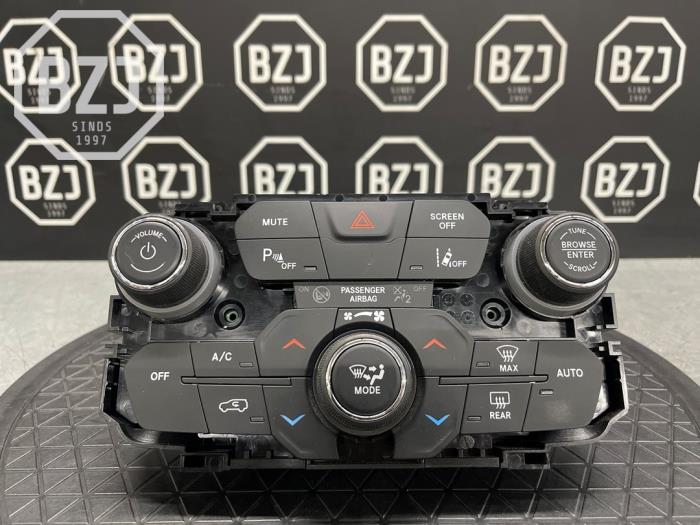 Używane Panel climatronic Jeep Renegade (BU) 1.0 GSE T3 12V Cena € 125,00 Procedura marży oferowane przez BZJ b.v.
