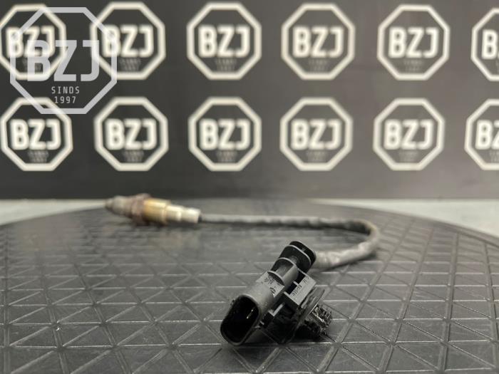 Lambda probe from a Opel Crossland (X) 1.2 Turbo 12V 2021