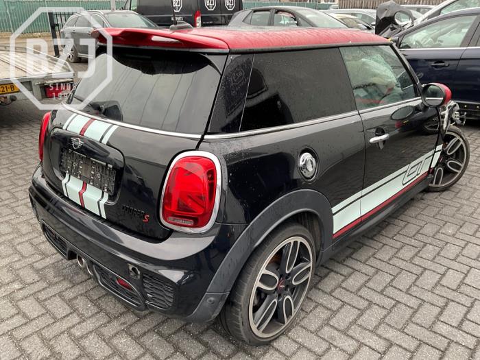 Używane Panel boczny prawy tyl Mini Mini (F56) 2.0 16V Cooper S Cena na żądanie oferowane przez BZJ b.v.
