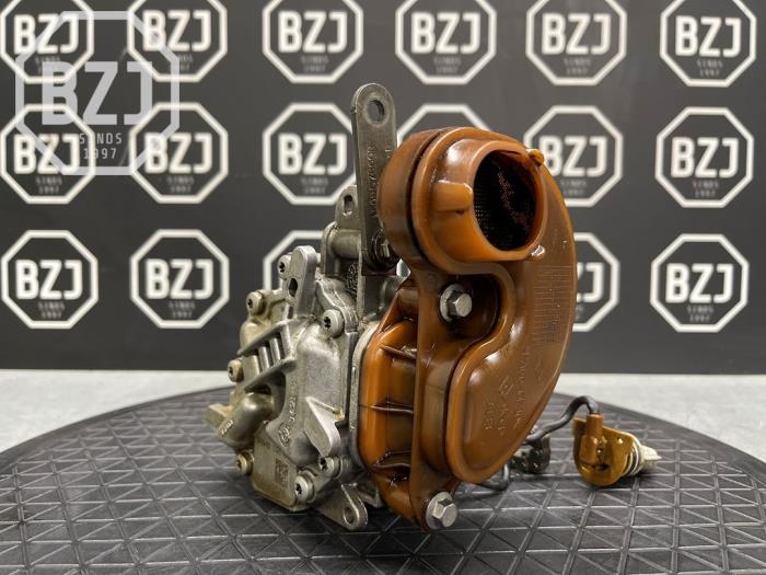 Używane Pompa oleju Nissan Micra (K14) 0.9 IG-T 12V Cena € 65,00 Procedura marży oferowane przez BZJ b.v.