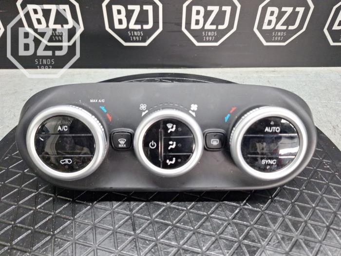 Begagnade Klimatpanel Fiat 500X (334) 1.0 FireFly Turbo 114 12V Pris på förfrågan erbjuds av BZJ b.v.