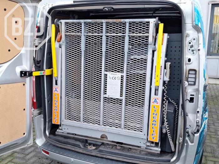 Usados Ascensor de inválidos Ford Transit Custom 2.0 TDCi 16V Eco Blue 130 Precio de solicitud ofrecido por BZJ b.v.