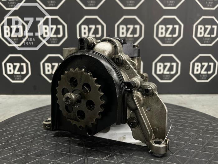 Gebrauchte Ölpumpe BMW X1 (E84) sDrive 20d 2.0 16V Preis auf Anfrage angeboten von BZJ b.v.