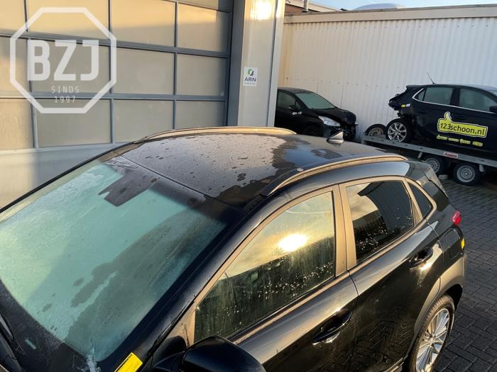 Używane Dach Hyundai Kona (OS) 1.0 T-GDI 12V Cena na żądanie oferowane przez BZJ b.v.