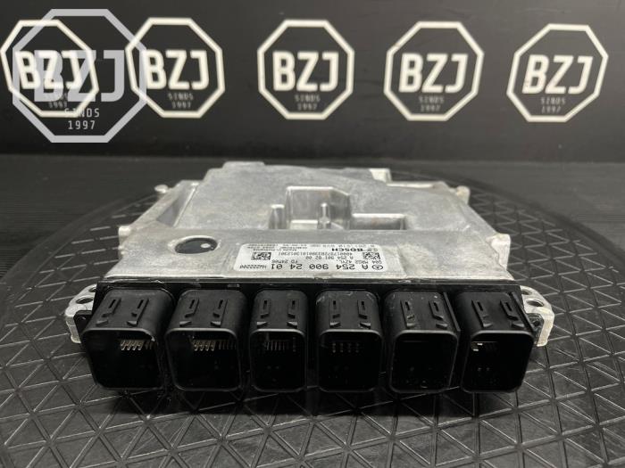 Used Engine management computer Mercedes E Estate (S214) E-300 e 2.0 Turbo 16V Price € 350,00 Margin scheme offered by BZJ b.v.