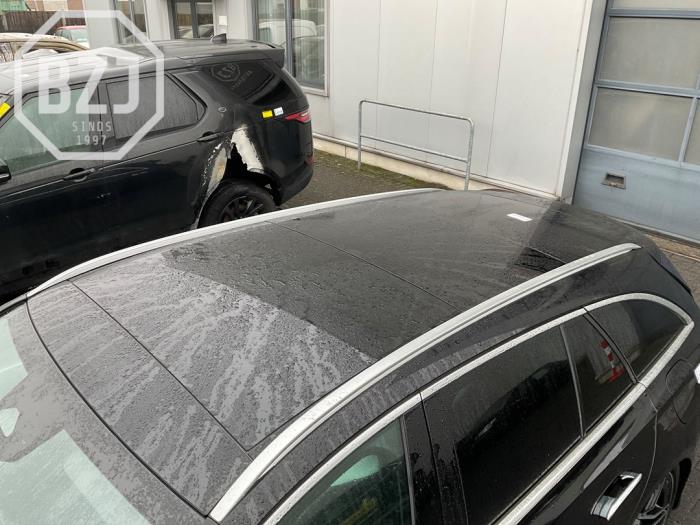 Używane Dach panoramiczny Mercedes E Estate (S214) E-300 e 2.0 Turbo 16V Cena € 1.500,00 Procedura marży oferowane przez BZJ b.v.