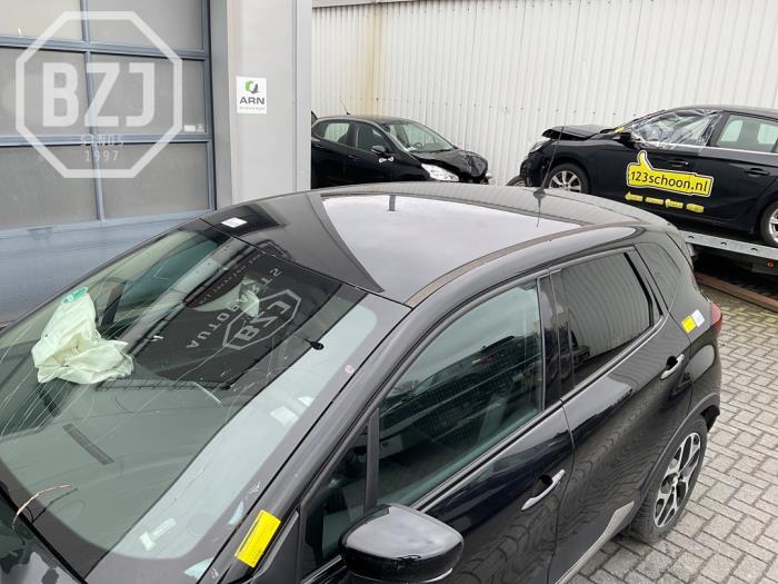 Używane Dach Renault Captur I (2R) 1.3 TCE 150 16V Cena na żądanie oferowane przez BZJ b.v.