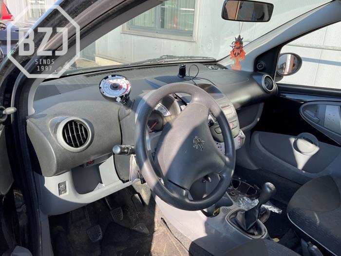 Używane Panel Peugeot 107 1.0 12V Cena na żądanie oferowane przez BZJ b.v.