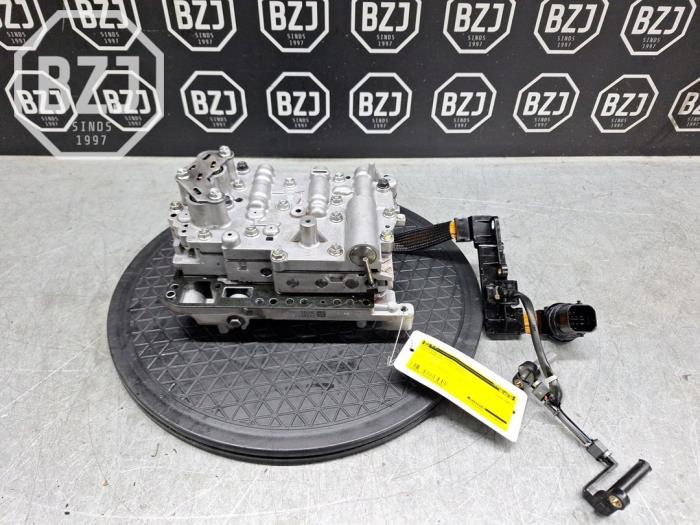 Begagnade Hydraulventilenhet Kia Sportage (SL) 2.0 CVVT 16V 4x2 Pris på förfrågan erbjuds av BZJ b.v.