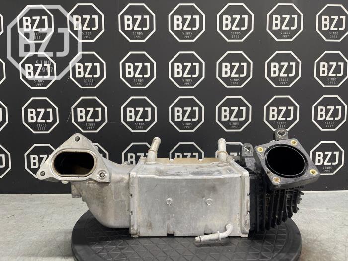 Intercooler from a Ford Kuga III (DFK)  2023