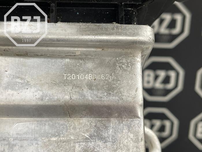 Intercooler from a Ford Kuga III (DFK)  2023