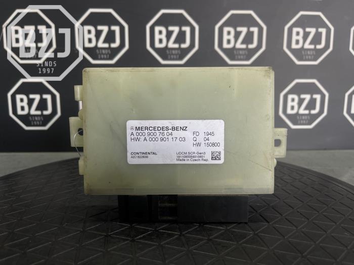Used EGR module Mercedes V (447.8) 2.0 300d 16V 4-Matic Price on request offered by BZJ b.v.