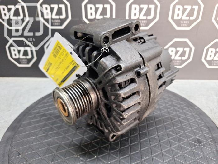 Gebrauchte Dynamo Mercedes Sprinter 3,5t (906.63) 319 CDI,BlueTEC V6 24V Preis auf Anfrage angeboten von BZJ b.v.