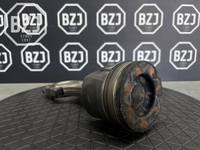 Usagé Piston Citroen Jumper (U9) 2.0 BlueHDi 130 Prix sur demande proposé par BZJ b.v.