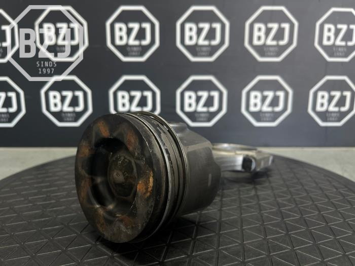 Used Piston Citroen Jumper (U9) 2.0 BlueHDi 130 Price on request offered by BZJ b.v.