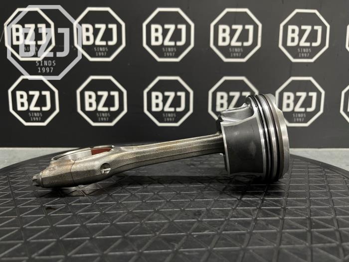 Usados Pistón BMW 5-Serie Precio de solicitud ofrecido por BZJ b.v.