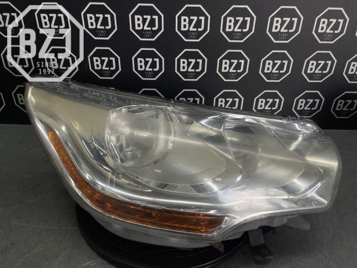 Używane Reflektor prawy Citroen DS4 (NX) 1.6 16V THP 155 Cena na żądanie oferowane przez BZJ b.v.