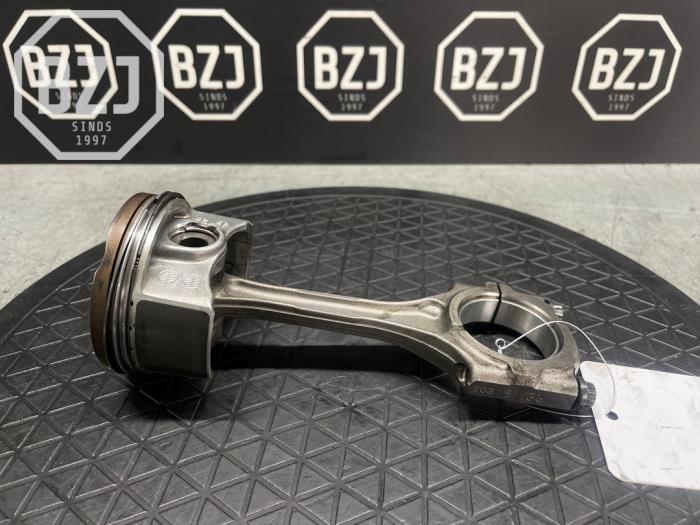 Usados Pistón Toyota Verso Precio de solicitud ofrecido por BZJ b.v.