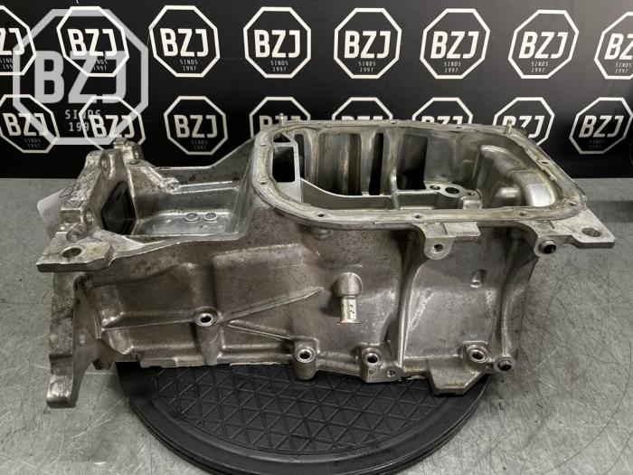 Usagé Couvercle carter Toyota Verso Prix sur demande proposé par BZJ b.v.