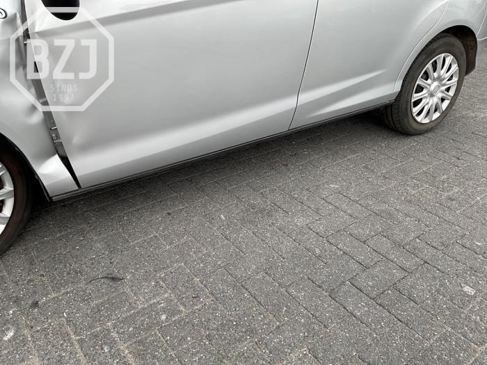 Używane Próg lewy Ford B-Max (JK8) 1.0 EcoBoost 12V 125 Cena na żądanie oferowane przez BZJ b.v.