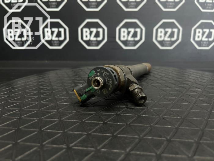 Usagé Injecteurs Mercedes Vito (447.6) 1.6 111 CDI 16V Prix € 151,25 Prix TTC proposé par BZJ b.v.