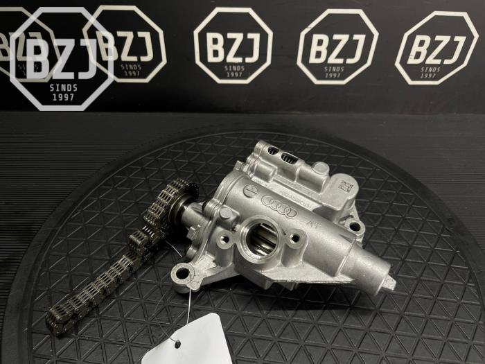Używane Pompa oleju Volkswagen Golf Cena € 100,00 Procedura marży oferowane przez BZJ b.v.