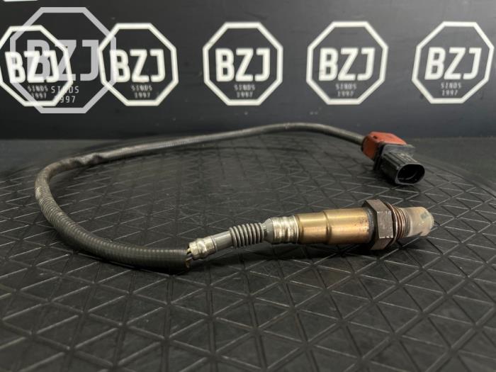 Sonde lambda d'un Ford Focus 3 Wagon 1.0 Ti-VCT EcoBoost 12V 100 2015