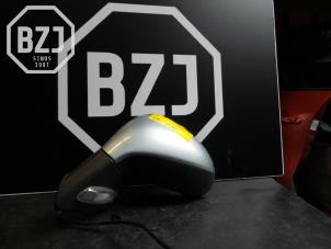 Used Wing mirror, left Peugeot 207 SW (WE/WU) 1.6 HDi Price on request offered by BZJ b.v.