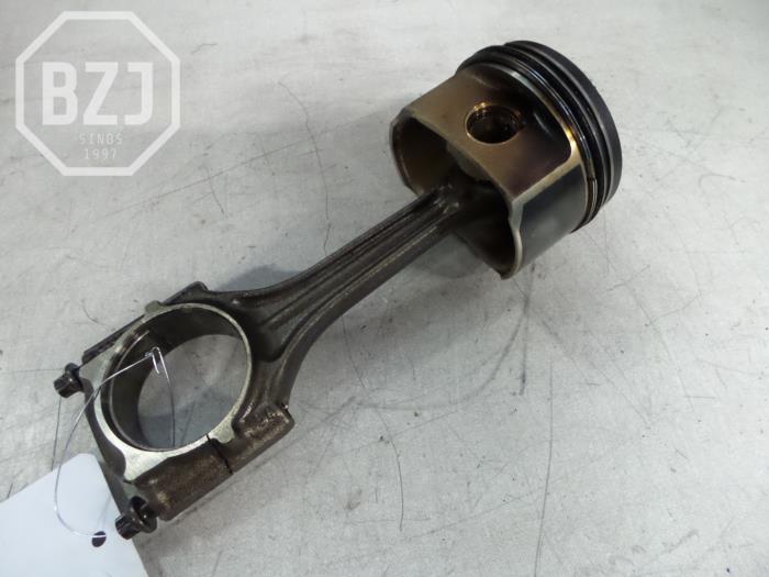Used Piston Volkswagen Golf Price on request offered by BZJ b.v.